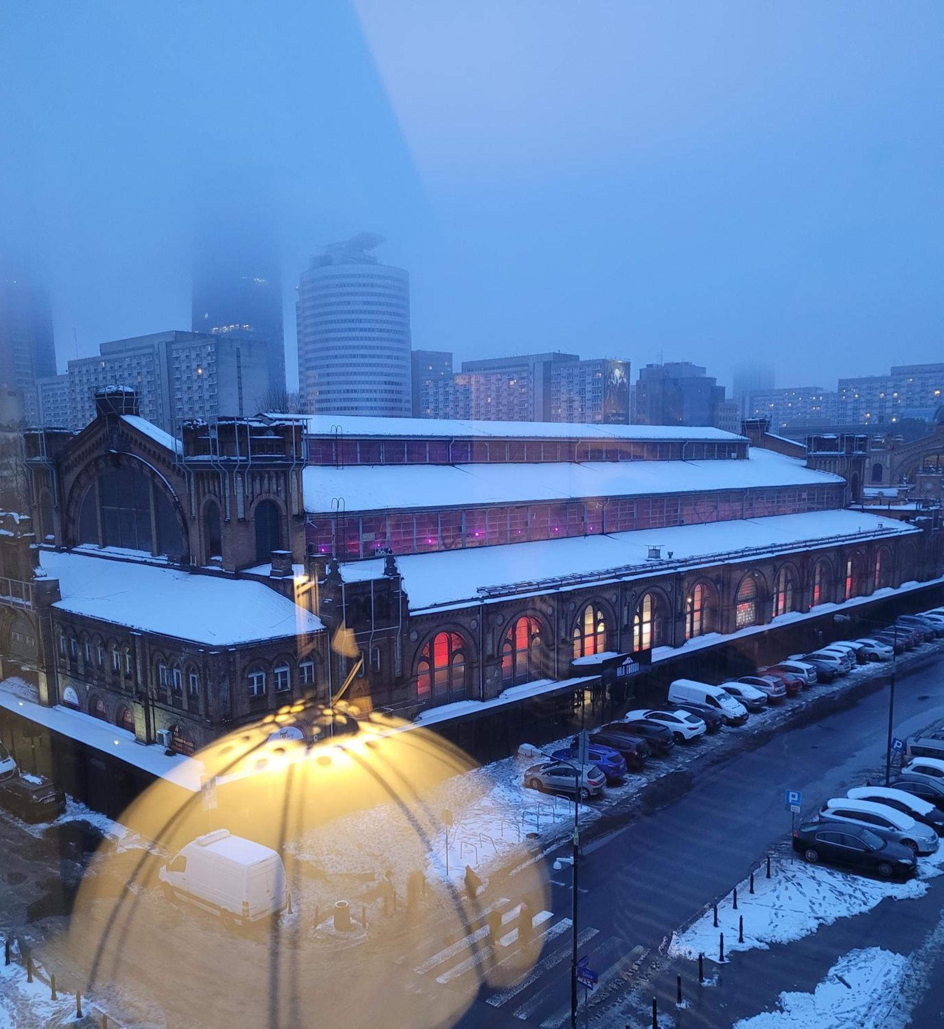 W Centrum Warszawy Butas Warsaw